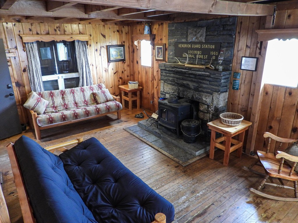 Kendrick Cabin 8/11/22 | Living room within Kendrick Cabin. … | Flickr